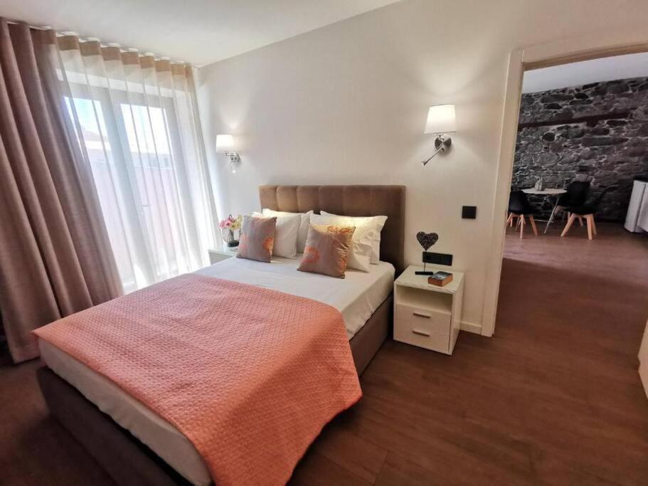 Chale Esmeralda - Charming Studios In Calheta Beach 外观 照片