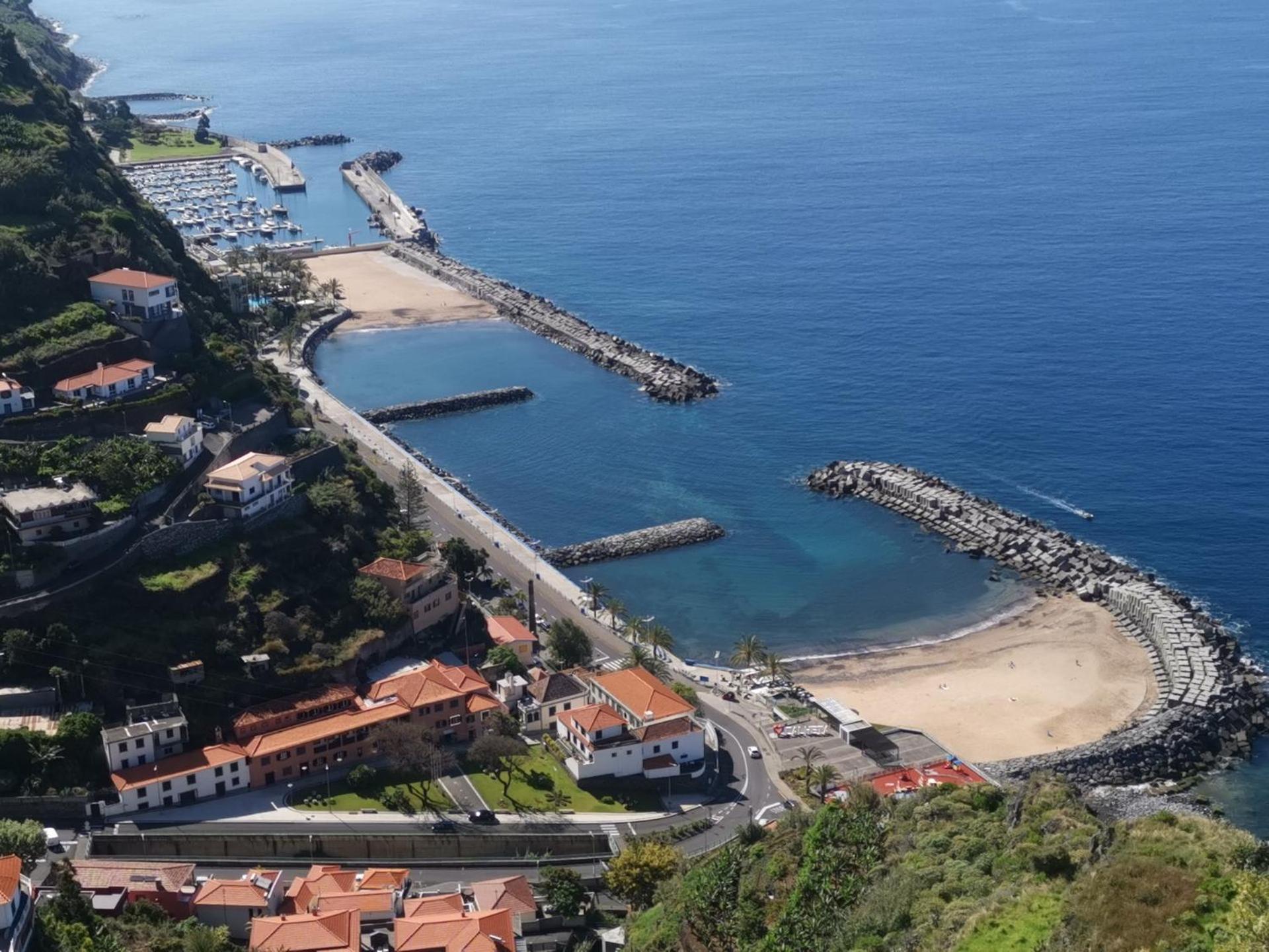 Chale Esmeralda - Charming Studios In Calheta Beach 外观 照片