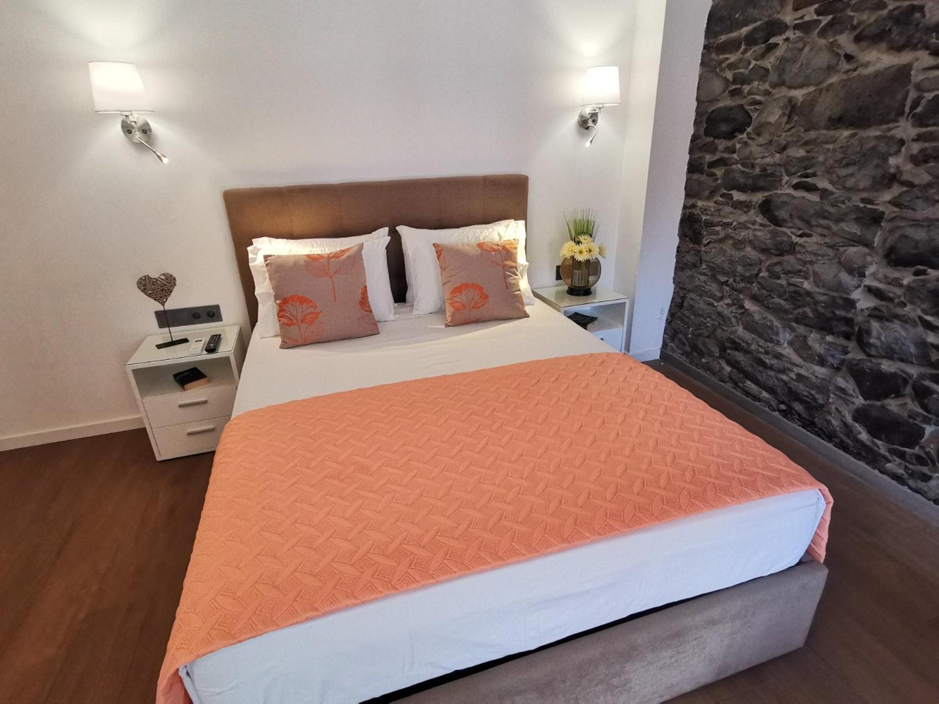 Chale Esmeralda - Charming Studios In Calheta Beach 外观 照片