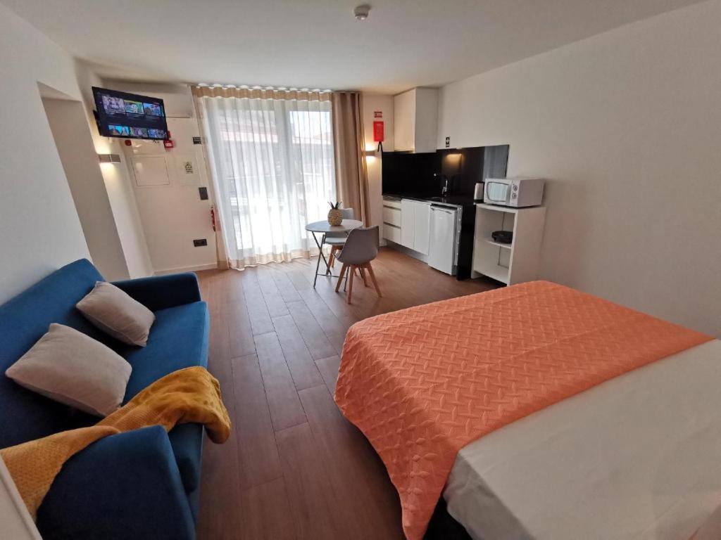 Chale Esmeralda - Charming Studios In Calheta Beach 外观 照片