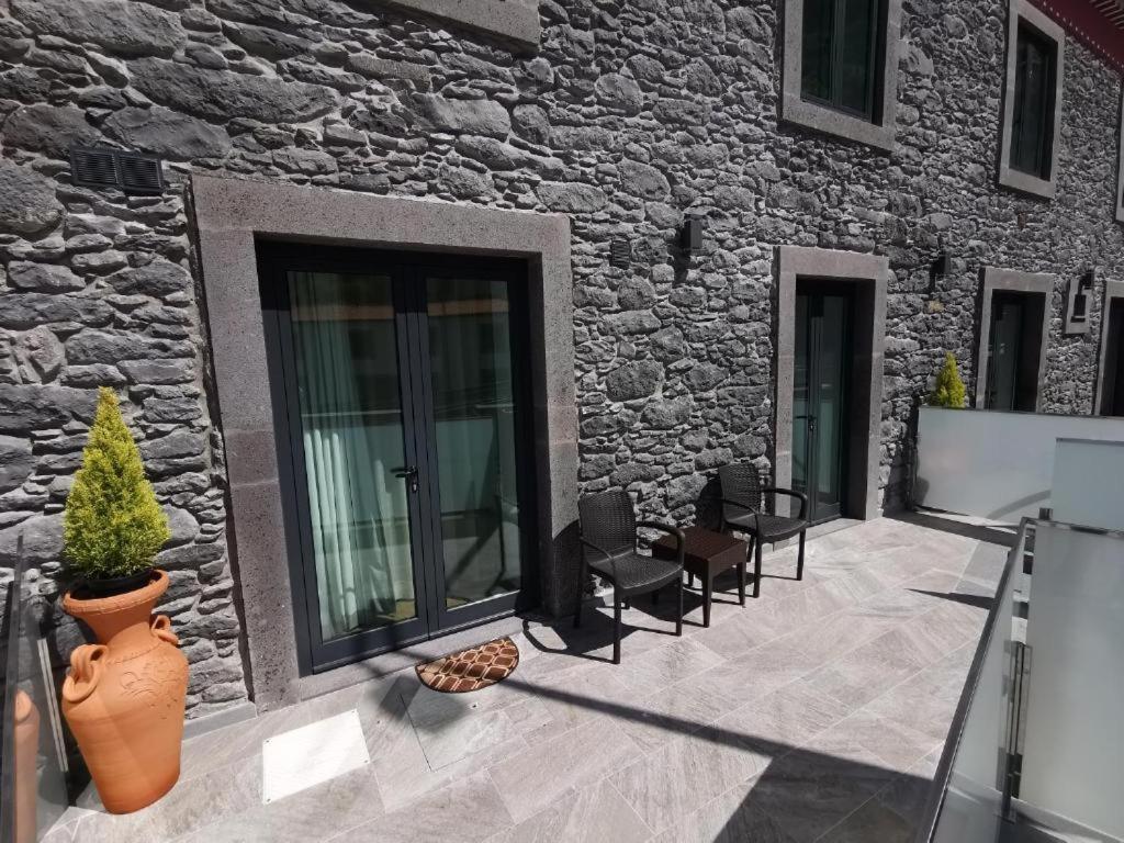 Chale Esmeralda - Charming Studios In Calheta Beach 外观 照片